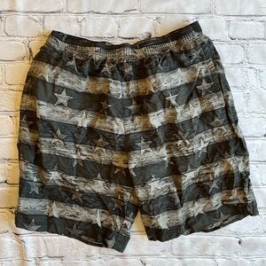 Columbia Boys Stars & Stripes Swim Trunks Lined Grey Neutral Sz 8
Great …